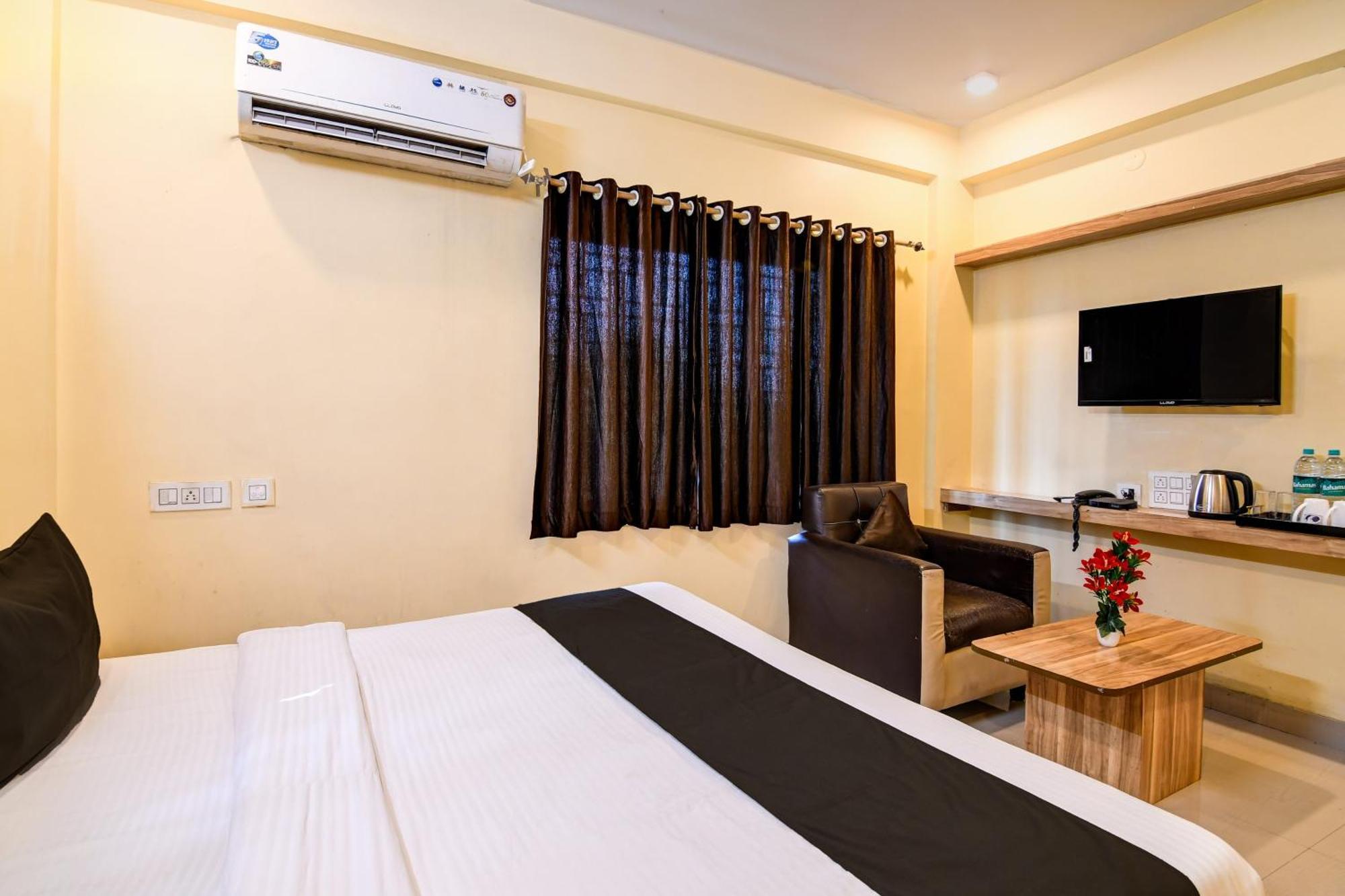 Hotel O Casa Astra Kalküta Dış mekan fotoğraf
