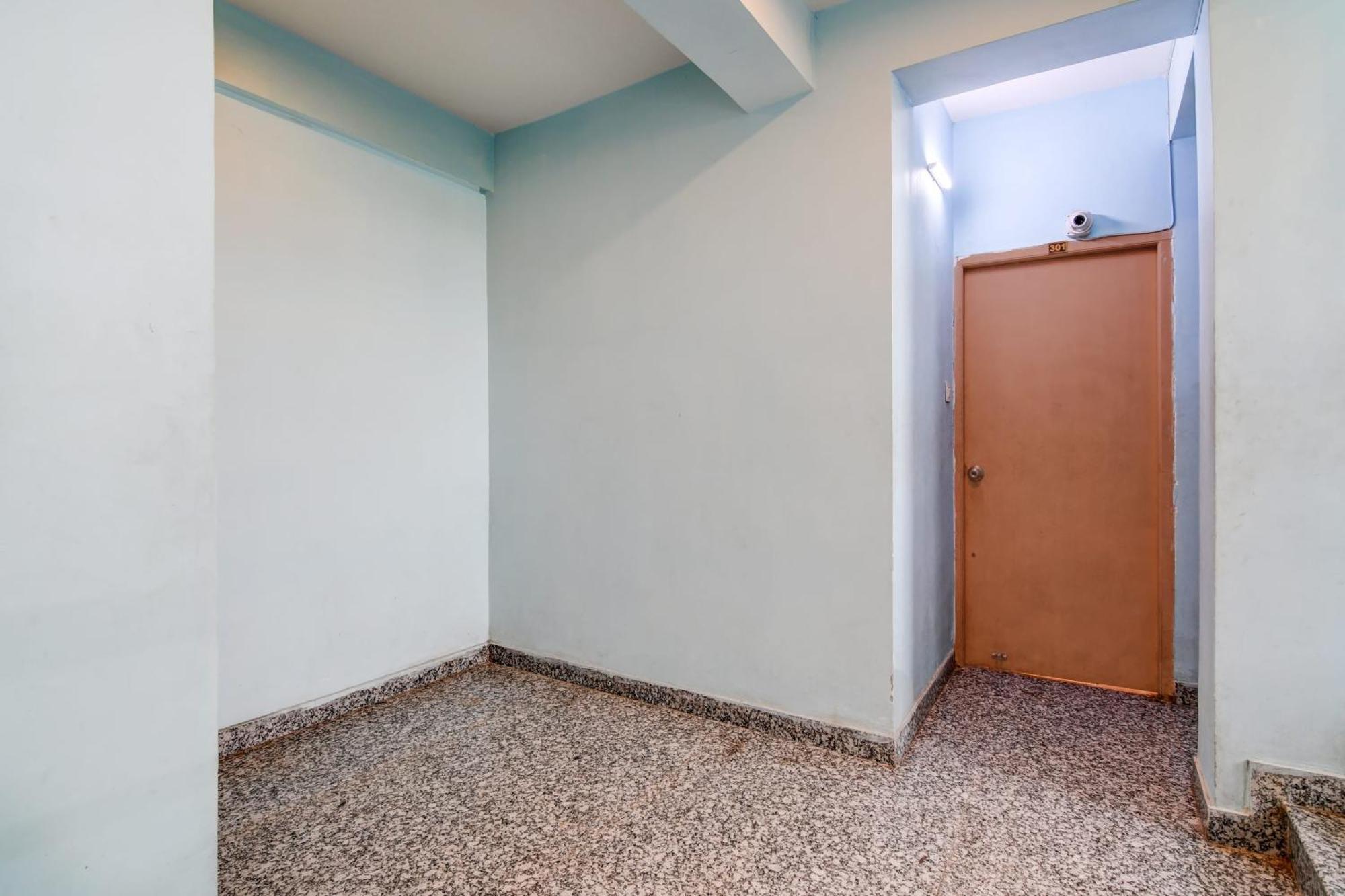 Hotel O Casa Astra Kalküta Dış mekan fotoğraf