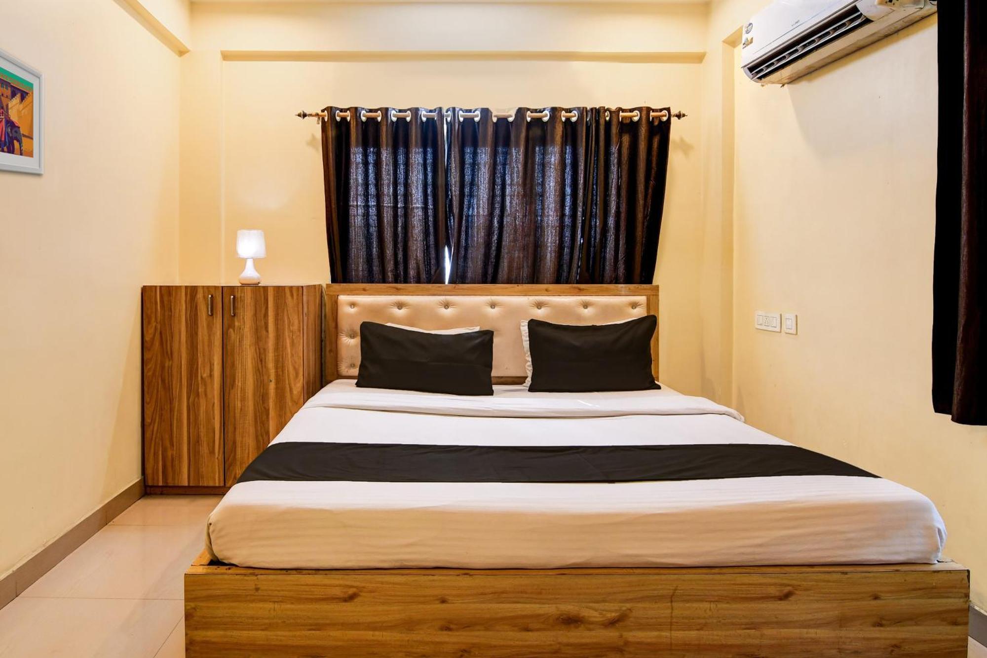 Hotel O Casa Astra Kalküta Dış mekan fotoğraf