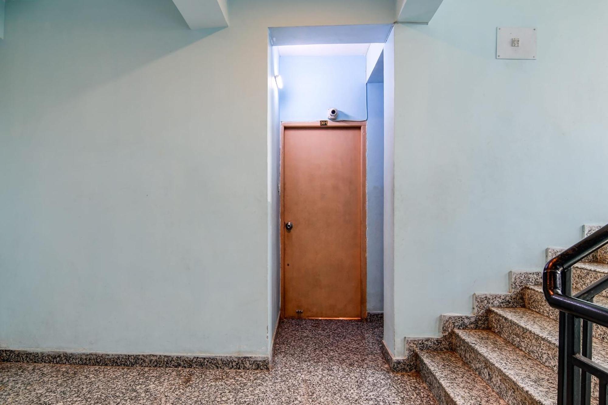 Hotel O Casa Astra Kalküta Dış mekan fotoğraf